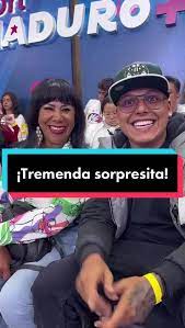 Tiktoker Emmanuel Marcano y su mamá en el programa de Nicolás Maduro