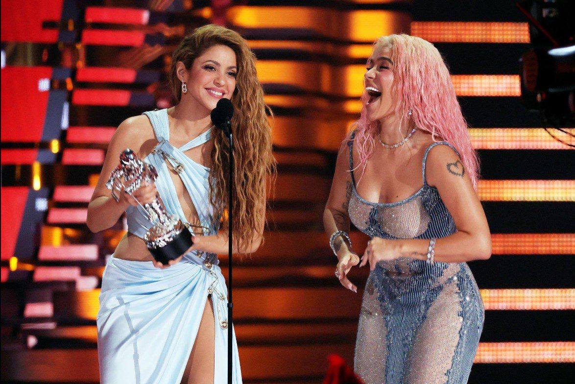 Shakira y Karol G ganan el premio a la Mejor Colaboración con 'TQG' en los MTV Video Music Awards